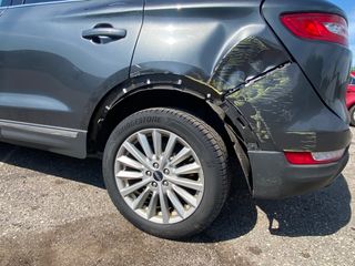 2019 Lincoln MKC Standard - Primary Damage Right Image